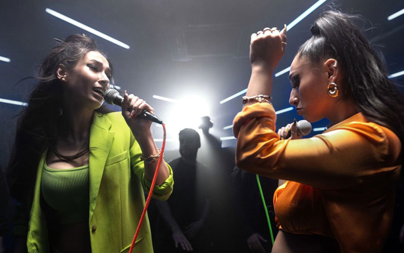 Karaoke cùng micro Shure SM58