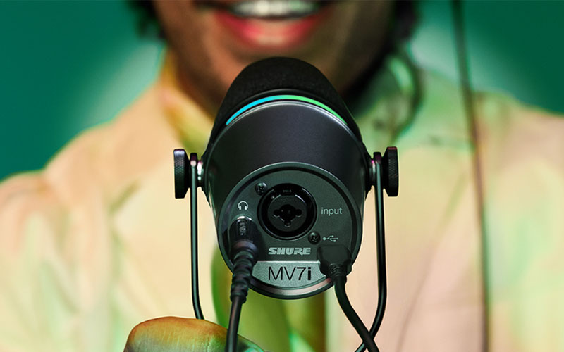 Micro podcast và interface Shure MV7i