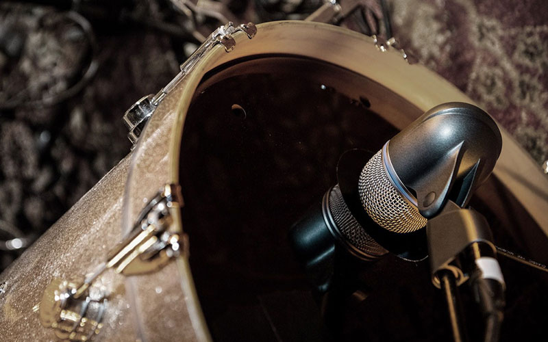 Micro nhạc cụ Shure Beta 52A thu âm trống kick