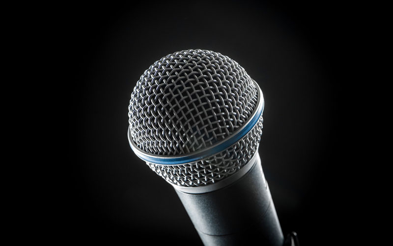 Micro có dây cho ca sĩ chuyên nghiệp Shure Beta 58A