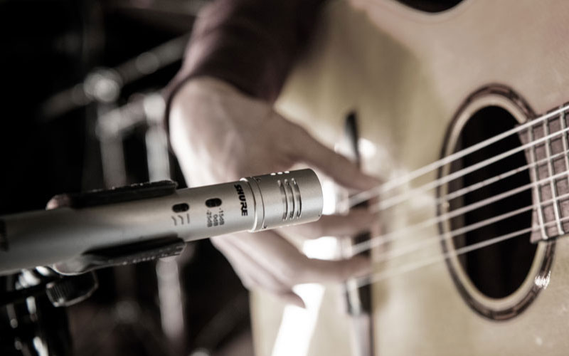 micro nhạc Shure KSM137 thu âm đàn guitar