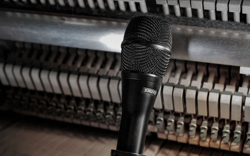 Micro condenser cho ca sĩ SHURE KSM9HS