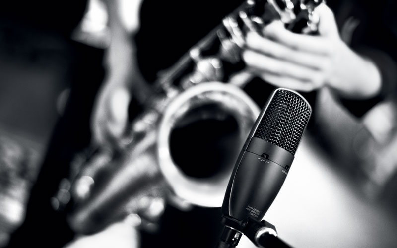 Micro Shure SM27 thu âm kèn