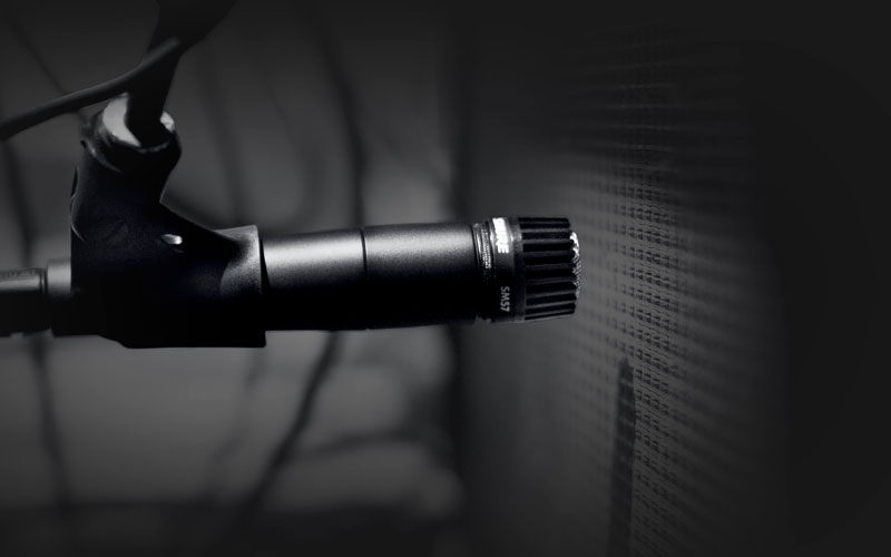 micro nhạc cụ Shure SM57 ghi âm amply guitar