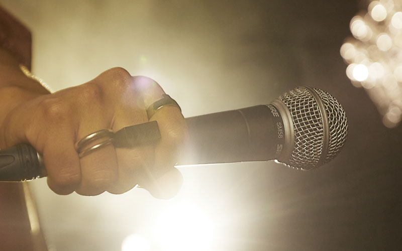 Micro ca sĩ chuyên nghiệp Shure SM58