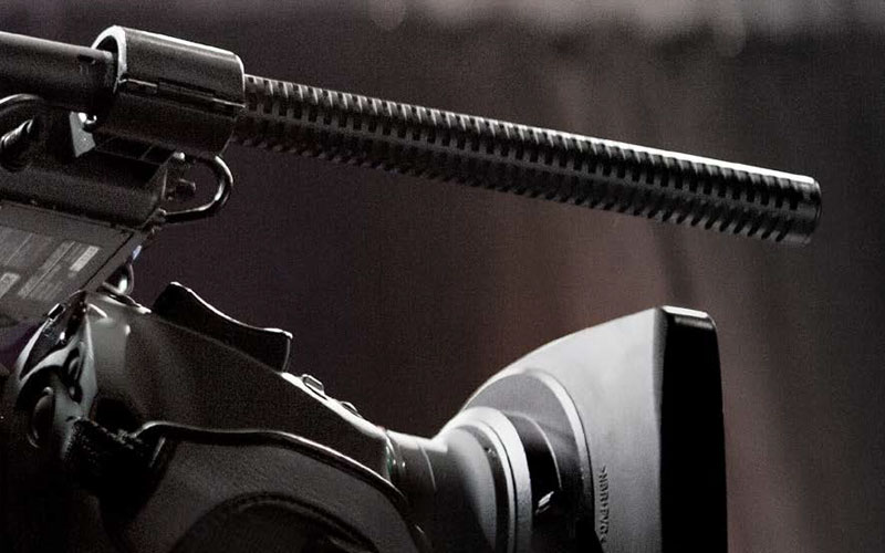 Micro shotgun Shure VP89 gắn trên camera đem lại âm thanh chuyên nghiệp cho sản xuất film và truyền hình