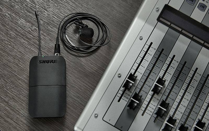 micro lavalier Shure WL183m và bodypack Shure BLX1