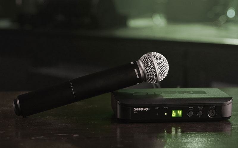 Hệ thống micro không dây analog Shure BLX