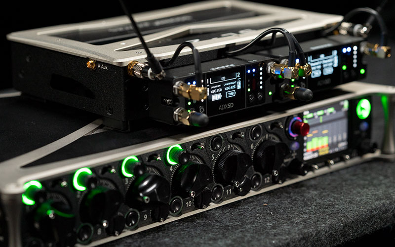 Bộ thu sóng micro không dây 2 kênh di động Shure ADX5D