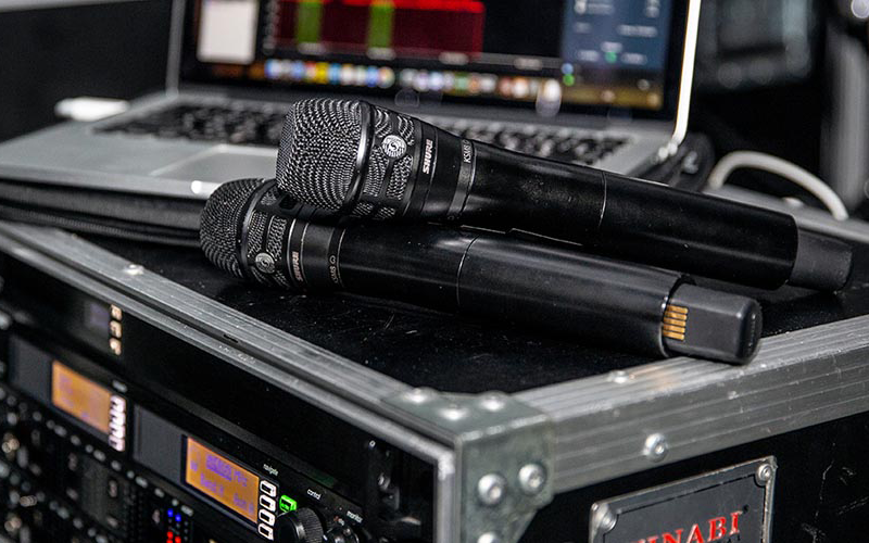 micro cầm tay không dây shure adx2/ksm8