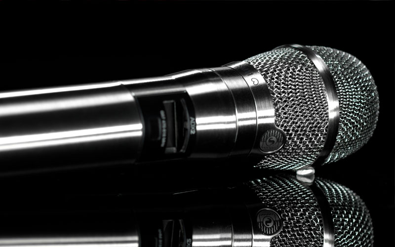 Micro phát sóng không dây cầm tay cho ca sĩ chuyên nghiệp Shure ADX2/KSM11