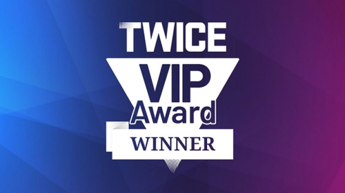 Shure MoveMic và tai nghe AONIC 50 Gen 2 giành Giải thưởng VIP TWICE năm 2024